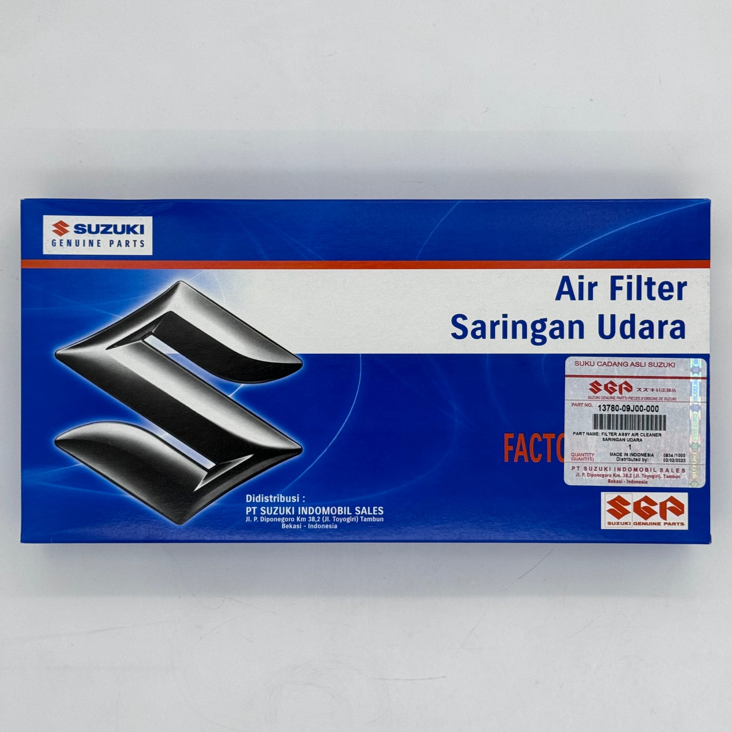 Suzuki air filter packaging on a gray background